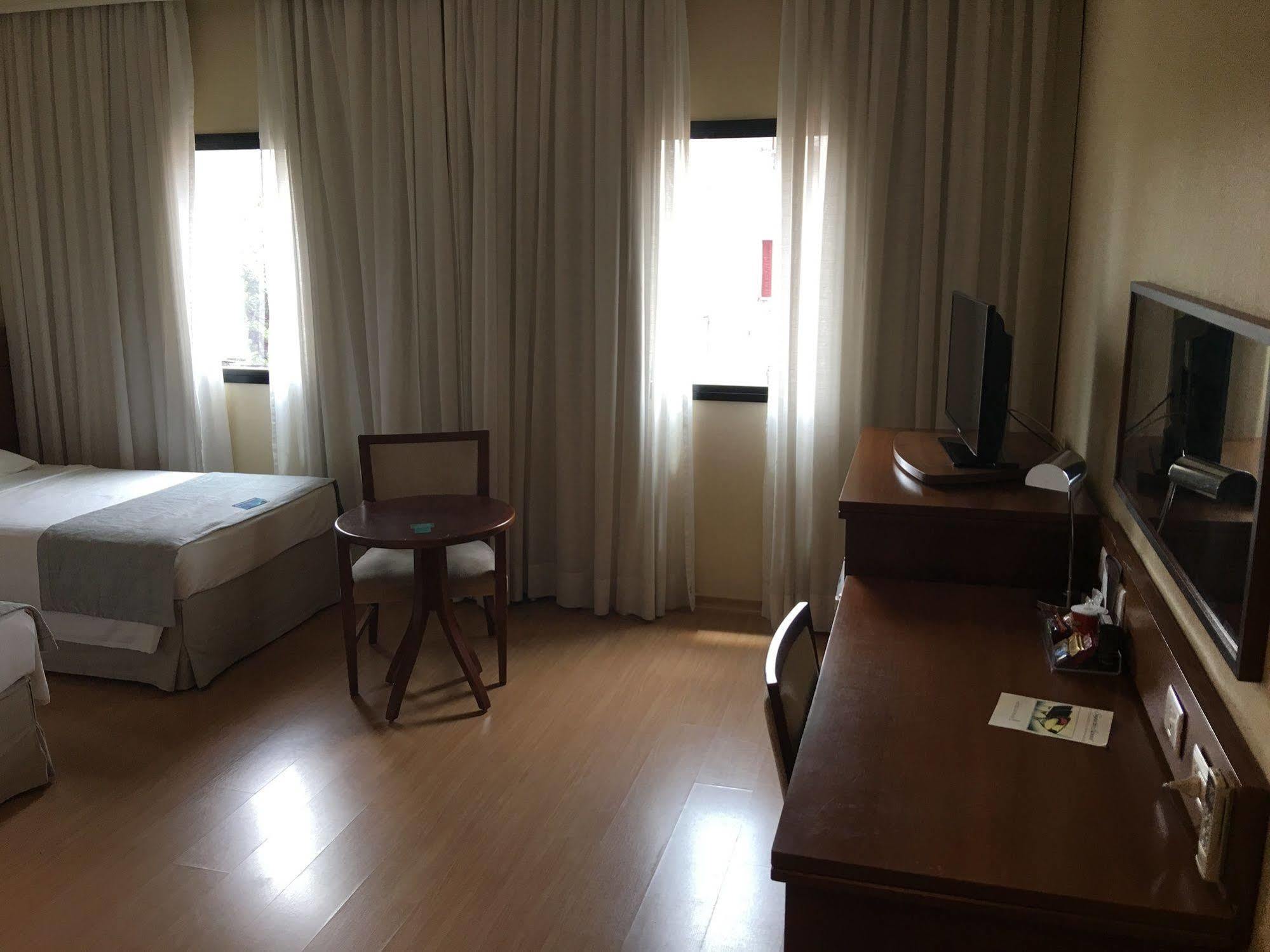 Luz Plaza Sao Paulo Hotel Bagian luar foto
